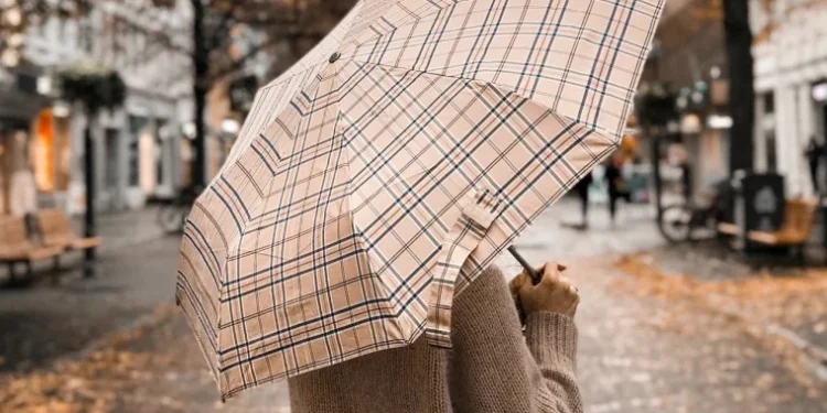 Cod galben de ploi puternice și temperaturi scăzute în întreaga țară