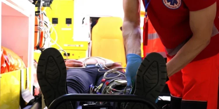 Un bărbat din suburbie, readus la viață după stop cardiac. Intervenția reușită a echipei de pe Ambulanță