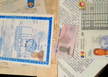 Descoperită schemă de falsificare a certificatelor medicale pentru permise auto în Hîncești