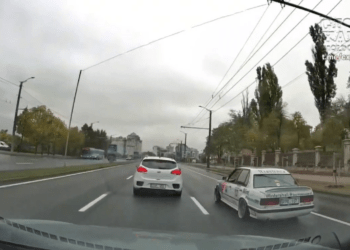 Drifturi periculoase pe bulevardul Dacia, în plin trafic