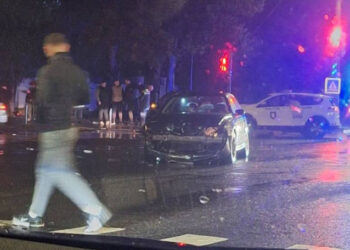 Accident cu scandal la Buiucani: doi șoferi s-au bătut în stradă