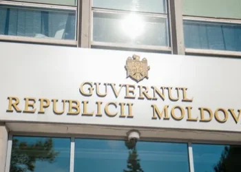 Sandu eliberează locuri în Guvern, numindu-și consilieri din rândul miniștrilor