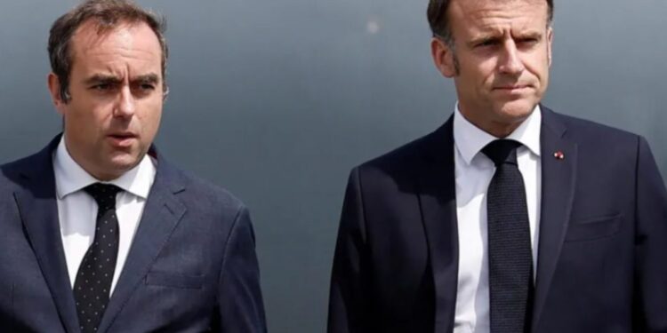 Макрон вновь назначил Лекорню премьером Франции
