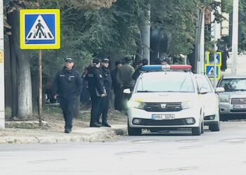 Poliția exercită o presiune fără precedent și fabrică procese-verbale împotriva protestatarilor de la penitenciarul nr. 13