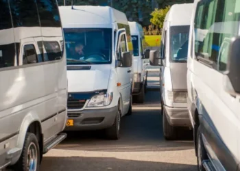 Călătorii mai scumpe în 2026 – cu cât ar putea crește prețul biletelor?