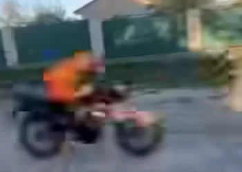 Полицейские о происшествии в Дрокии: 16-летний подросток управлял незарегистрированным мотоциклом