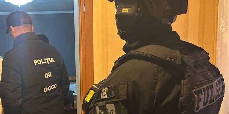 В Калараше двое мужчин вымогали у земляка 12 000 евро