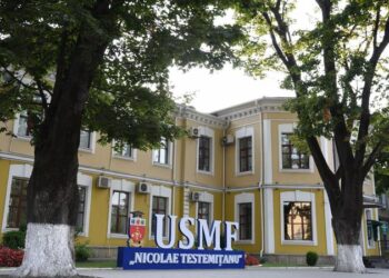 Министр здравоохранения Румынии прокомментировал скандал с фальшивыми дипломами