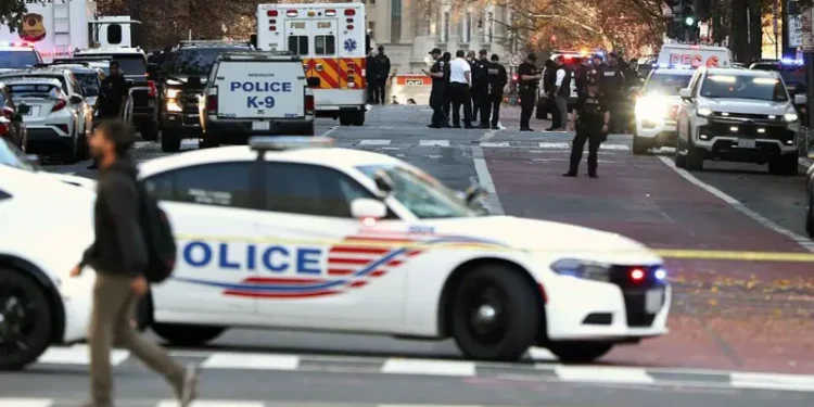 Стрельба в Вашингтоне возле Белого дома: двое бойцов Нацгвардии в критическом состоянии, нападавший задержан