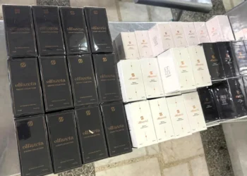 Таможенники пресекли контрабанду незадекларированной партии парфюмерии