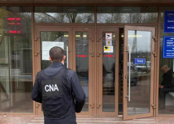 Un nou scandal cu diplome false ale medicilor: Șefă de la ASP, reținută de CNA |VIDEO