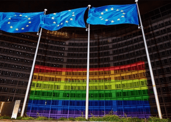 Comisia Europeană va examina problema interzicerii „tratamentelor” pentru orientarea sexuală netradițională