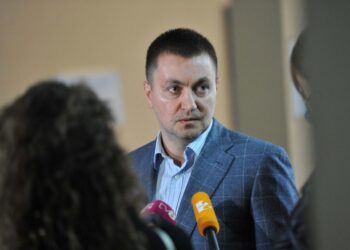 Vacanța londoneză a lui Platon continuă. Când se așteaptă extrădarea?