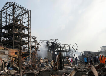 Семь человек погибли при взрыве в полицейском участке в Индии