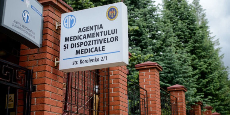 Эксперты, нанятые Агентством по лекарствам, получили 14 млн леев за «600 часов работы в месяц»