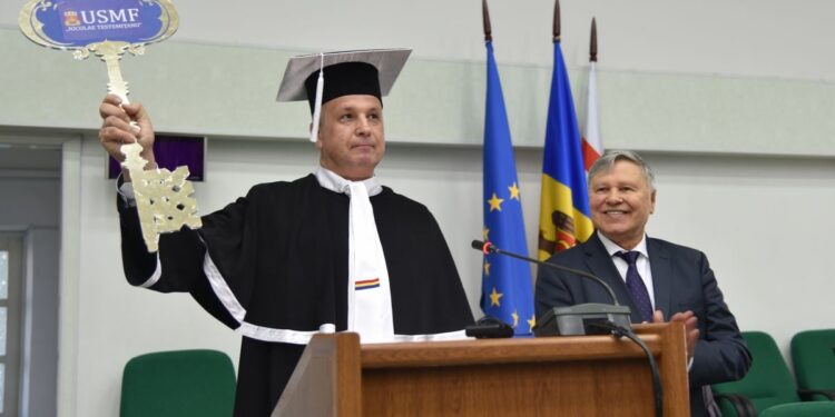 Semnătura ministrului Sănătății din Republica Moldova apare pe diplomele medicilor acuzați de Parchetul General din România că le-au obținut fraudulos. El ar putea fi audiat de procurori