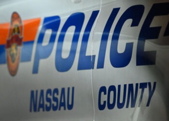 Un român căutat internațional și-a făcut permis de conducere cu numele lui David Beckham și a jefuit un magazin de bijuterii din SUA