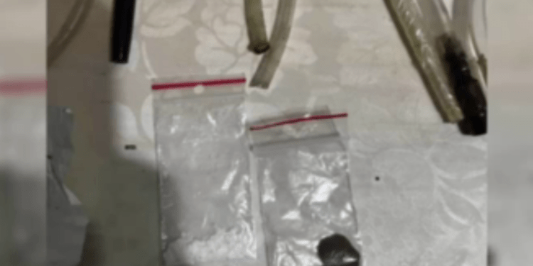 Bărbat de 33 de ani din Chișinău, suspectat de trafic de droguri: percheziții și probe transmise la expertiză