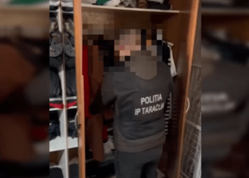 Doi tineri din Taraclia, prinși după ce au furat peste 22.000 de lei cu ajutorul cardurilor bancare