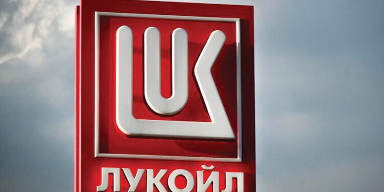 Ultimatum? Guvernul dă 10 zile Lukoil Moldova să vândă activele de la Aeroport | VIDEO