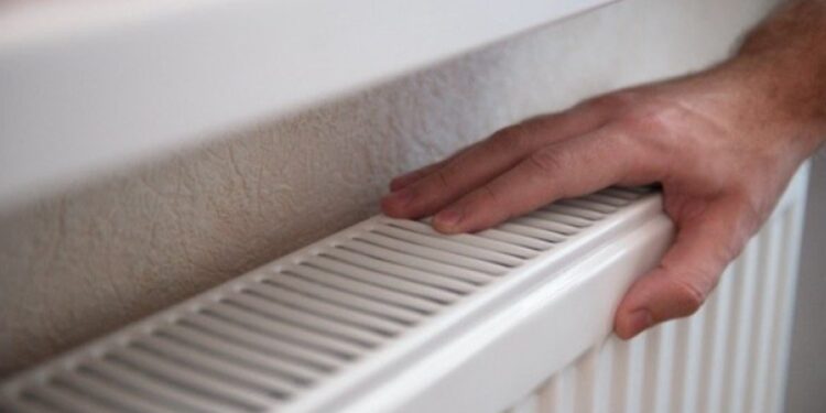 Жильцы должны поддерживать не менее 18 градусов Цельсия в квартирах чтобы счета были точными