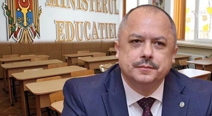 Попович: „Так называемая реформа образования лишила нас возможности разрабатывать собственные учебники?”