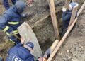 Bărbat prins sub un mal de pământ în timpul unor lucrări la canalizare, salvat de pompierii din Hîncești