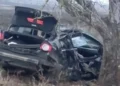 Destin tragic pentru o tânǎrǎ de 21 de ani. A murit dupǎ ce a pierdut controlul volanului. Mașina s-a izbit violent de un copac