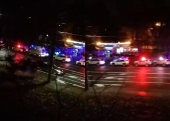 Bătaie în grup, calmată cu focuri de armă în sectorul Buiucani. Individul care a atacat polițiștii a dat bir cu fugiții, alții patru – încătușați