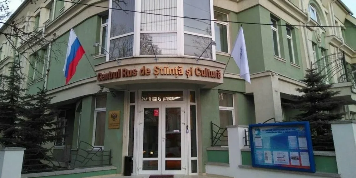 Cum au apărut gay-ii în Moldova și de ce e vinovat Pușkin. Cum a fost închisă Casa Rusă în Parlament