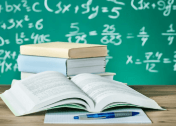 Министерство образования увеличит часы подготовки по математике для учащихся с оценками 1 и 2