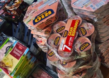 Contrabandă cu produse alimentare și țigări electronice: Vameșii au contracarat tentativele