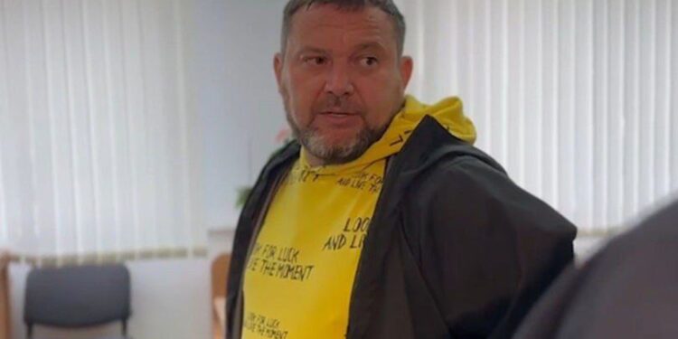 Габриел Кэлин остается под домашним арестом