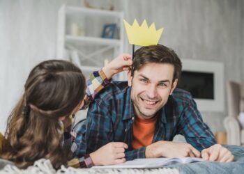 8 bărbați la 10 femei în Moldova: cele mai noi statistici de Ziua Internațională a Bărbatului