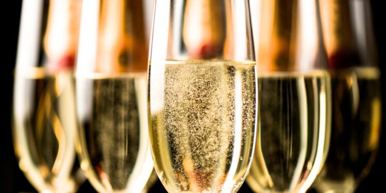 Moldova, în Top 10 mondial la spumante: 20 de medalii câștigate în Franța