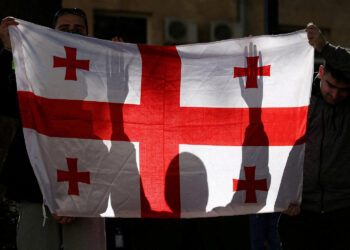 Грузия будет судиться с журналистами из-за статьи об использовании химвеществ против протестующих