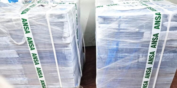 Carne de pui contaminată cu Salmonella, oprită de ANSA la intrarea în țară