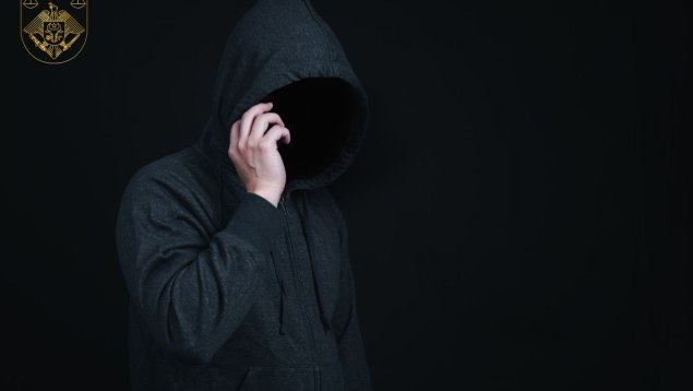 Tânăr condamnat la 7 ani de închisoare pentru escrocherii de aproape 1 milion de lei prin schema „ruda implicată în accident”