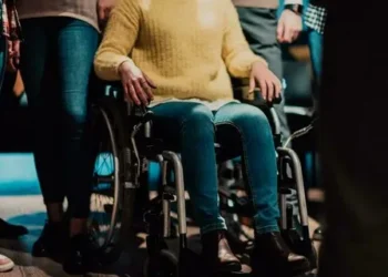 Viață pe muchie de voință: poveștile persoanelor cu dizabilități care supraviețuiesc într-un stat ce îi lasă în urmă