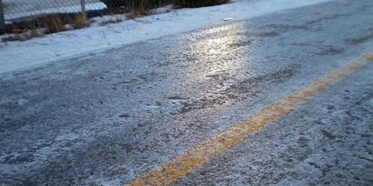 Alertă meteo de ghețuș și polei: Avertismentul și recomandările IGSU