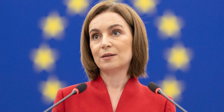 Presa română: Maia Sandu și-a confirmat la Strasbourg poziția privind „unirea”. Care este scopul?