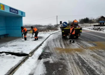 Traseul G40 – Sănătăuca a fost deblocat, dar circulația rămâne dificilă pe drumurile naționale