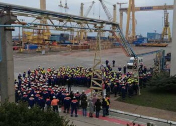 Șantierul Naval Mangalia, blocat de proteste: muncitorii cer salariile restante