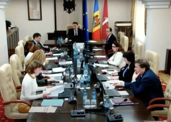 Corupția 57%, cumătrismul și neprofesionalismul, câte 15%, rămân principalele probleme ale justiției, în creștere față de 2023