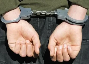 Doi străini, reținuți după ce au furat 7.000 de lei dintr-o mașină din Chișinău