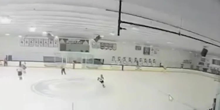 Atac armat la un meci de hochei în SUA. Doi morți și trei răniți în stare critică