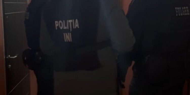 Гробы, кресты и крипта: в Каушанах раскрыта банда шантажистов, вымогавшая 47 000 евро