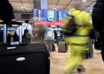 Un fenomen periculos ține avioanele la sol pe un aeroport aglomerat din Europa. Zeci de zboruri au fost anulate