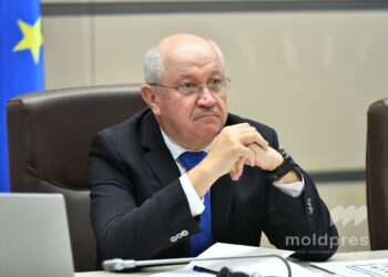 IMAS: Guvernul Munteanu, respins de majoritatea cetățenilor. Încrederea în parcursul european, în scădere