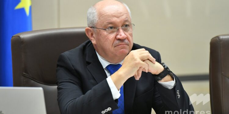 IMAS: Guvernul Munteanu, respins de majoritatea cetățenilor. Încrederea în parcursul european, în scădere